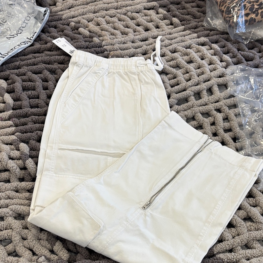 Abercrombie & Fitch Cream Wide Leg Pants